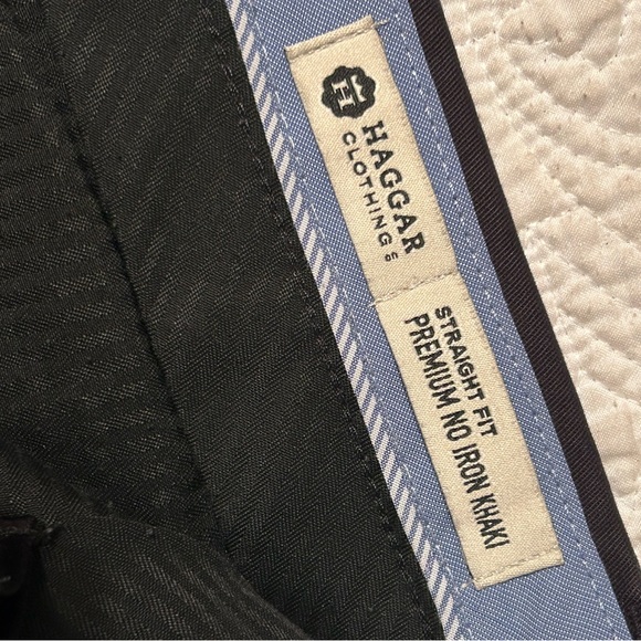 Haggar Straight Fit Premium, No Iron Men’s Black Pants - Picture 6 of 6